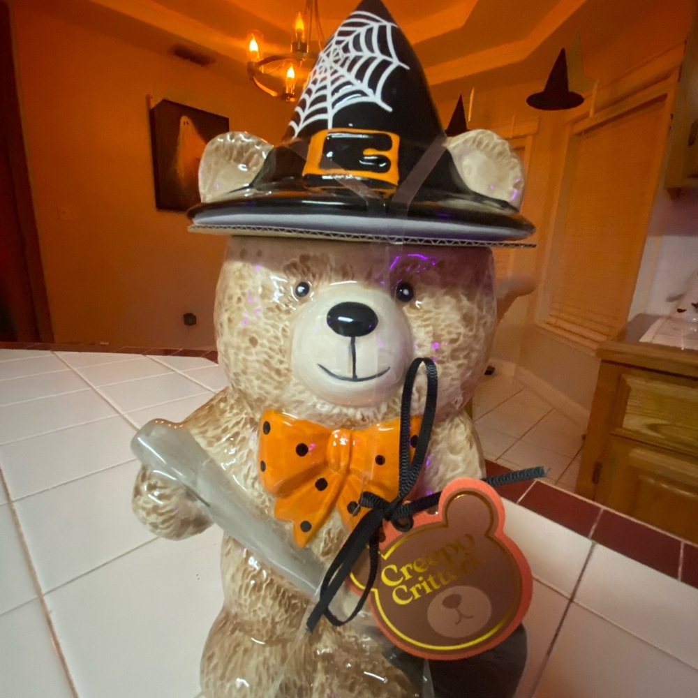 Halloween Bear Cookie Jar with Witch Hat NWT